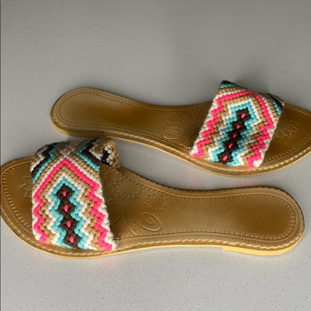 Sandals - Picture 2 of 3